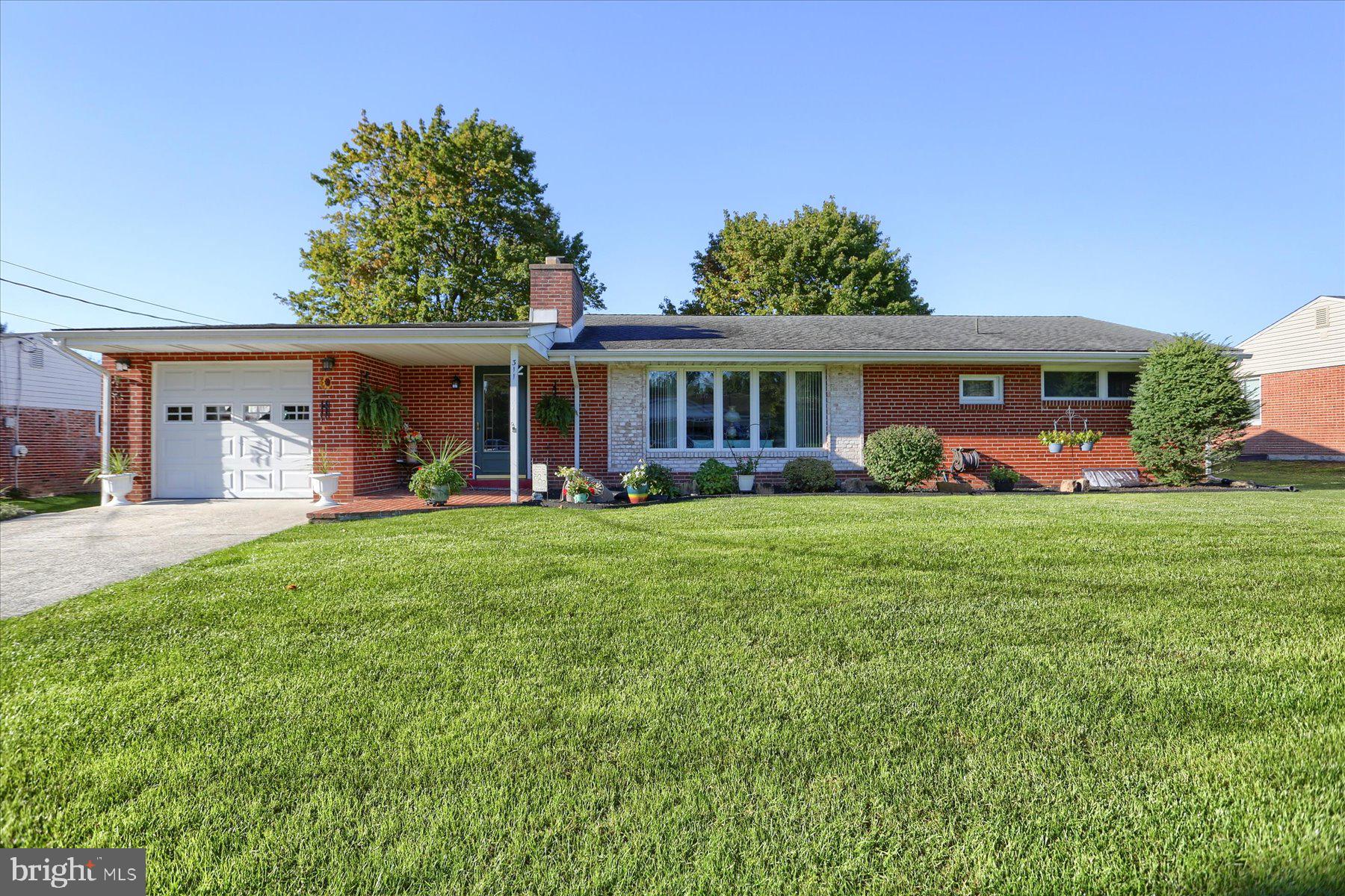 311 Salt Road Enola, PA 17025 - Photo 2 of 40