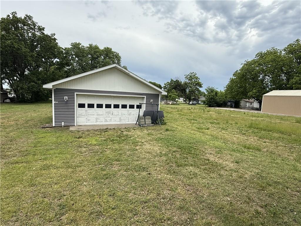 210 West Perry Street Arma, KS 66712 - Photo 16 of 19