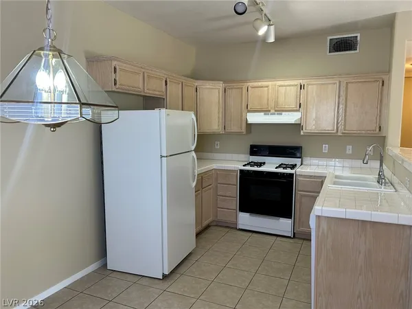 $177,900 | 2110 Los Feliz Street, Unit 1089, Las Vegas, NV 89156