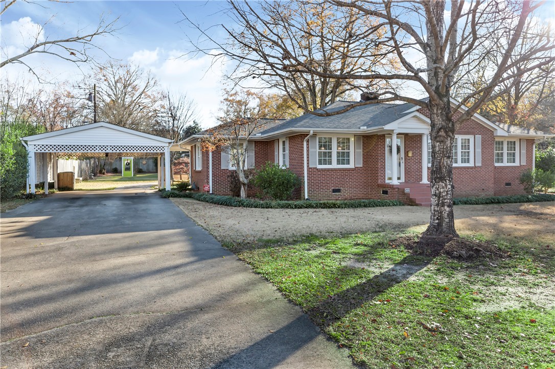 305 Jeb Stuart Avenue Anderson, SC 29625 - Photo 2 of 36 Gallery Image 2
