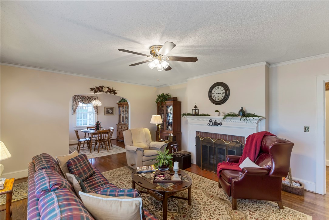 305 Jeb Stuart Avenue Anderson, SC 29625 - Photo 6 of 36 Gallery Image 6