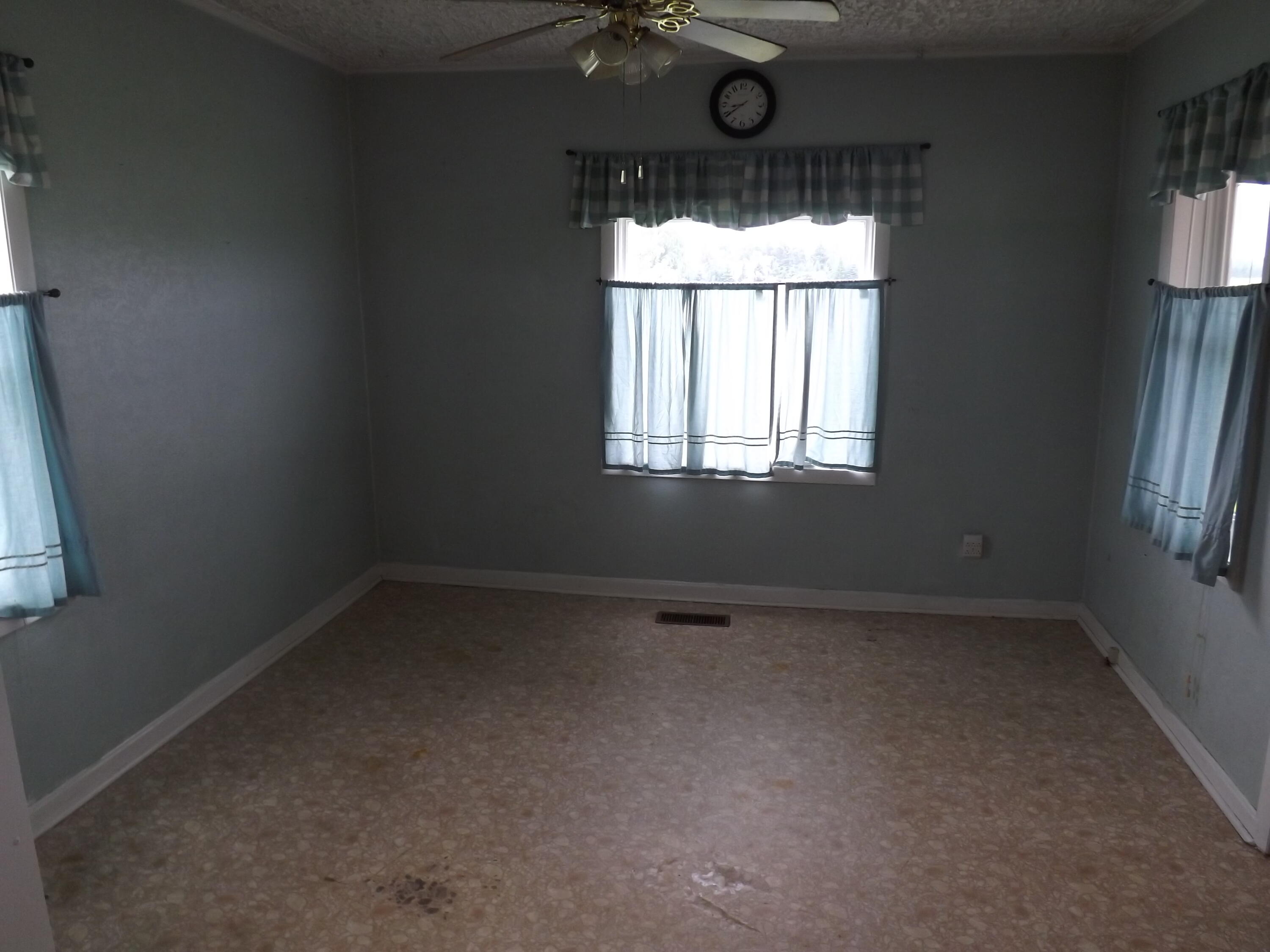 157 Hughes Road Mapleton, ME 04757 - Photo 14 of 40 DSCF7156