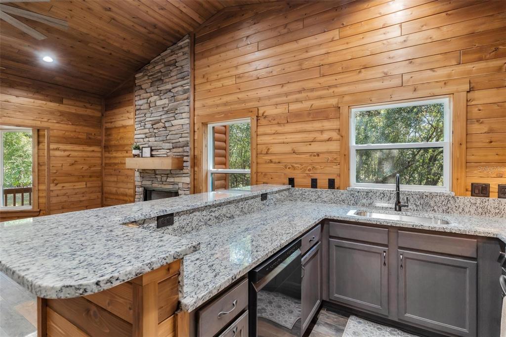 37590 Rolling Acres Road Lady Lake, FL 32159 - Photo 9 of 30 Gallery Image 9