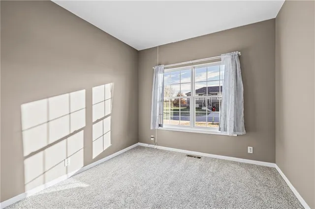 $345,000 | 1402 Southwest 8th Terrace, Oak Grove, MO 64075