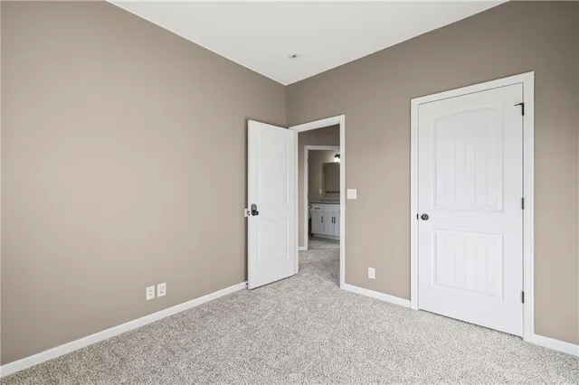 $345,000 | 1402 Southwest 8th Terrace, Oak Grove, MO 64075