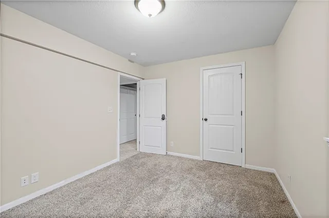 $345,000 | 1402 Southwest 8th Terrace, Oak Grove, MO 64075