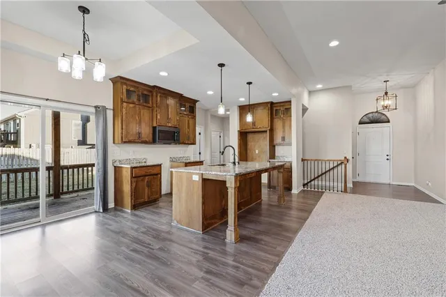 $345,000 | 1402 Southwest 8th Terrace, Oak Grove, MO 64075