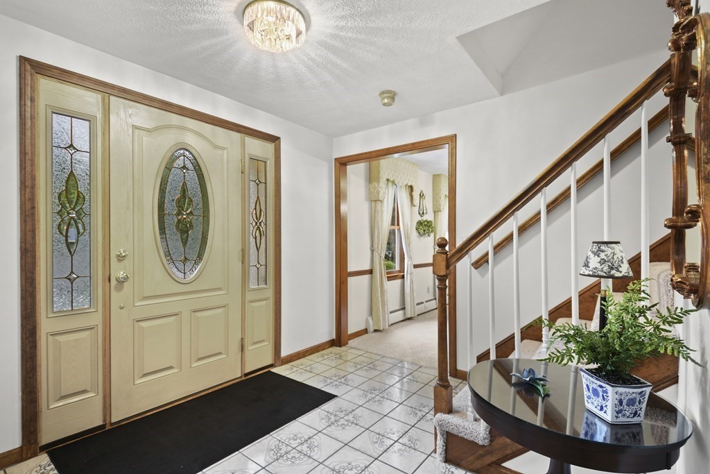 46 Spaulding Road Westford, MA 01886 - Photo 3 of 32