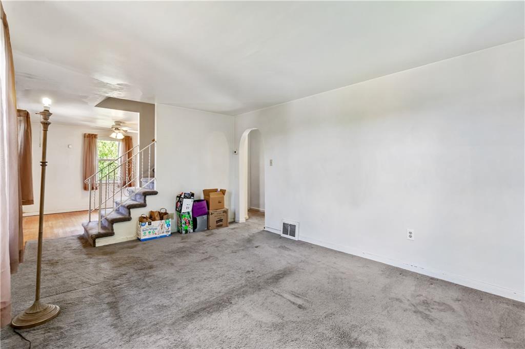 2509 Kane Road Aliquippa, PA 15001 - Photo 9 of 27 an empty room with painted walls