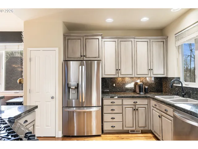 $775,000 | 2523 Northwest Marsden Place, Portland, OR 97229