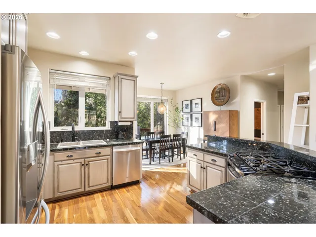 $775,000 | 2523 Northwest Marsden Place, Portland, OR 97229