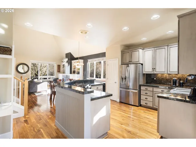 $775,000 | 2523 Northwest Marsden Place, Portland, OR 97229