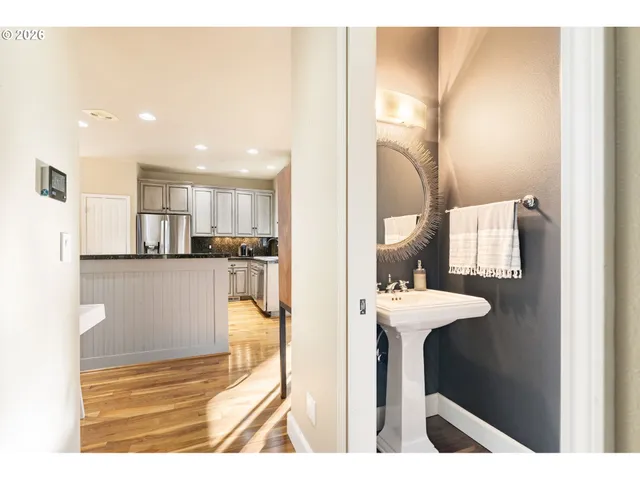 $775,000 | 2523 Northwest Marsden Place, Portland, OR 97229