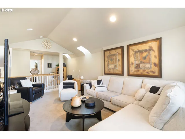 $775,000 | 2523 Northwest Marsden Place, Portland, OR 97229