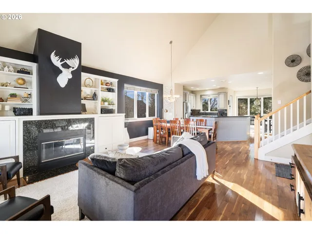 $775,000 | 2523 Northwest Marsden Place, Portland, OR 97229