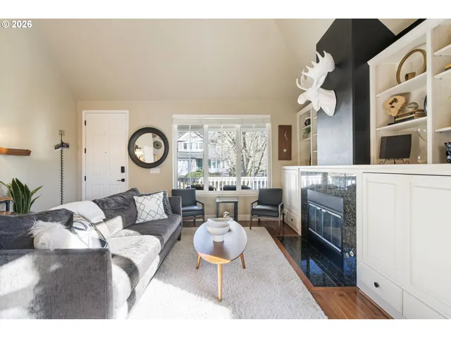 $775,000 | 2523 Northwest Marsden Place, Portland, OR 97229