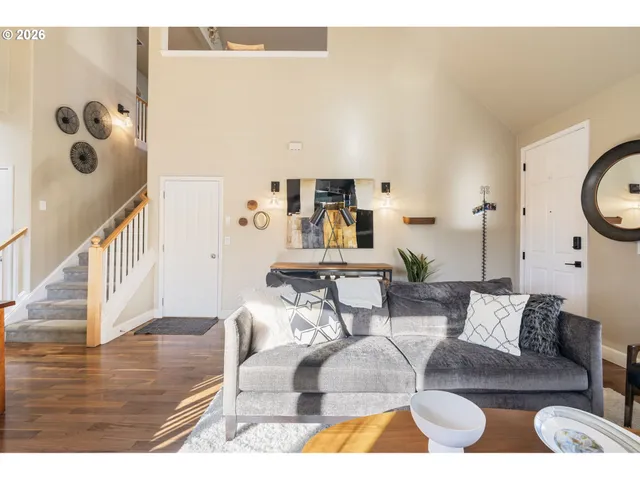 $775,000 | 2523 Northwest Marsden Place, Portland, OR 97229