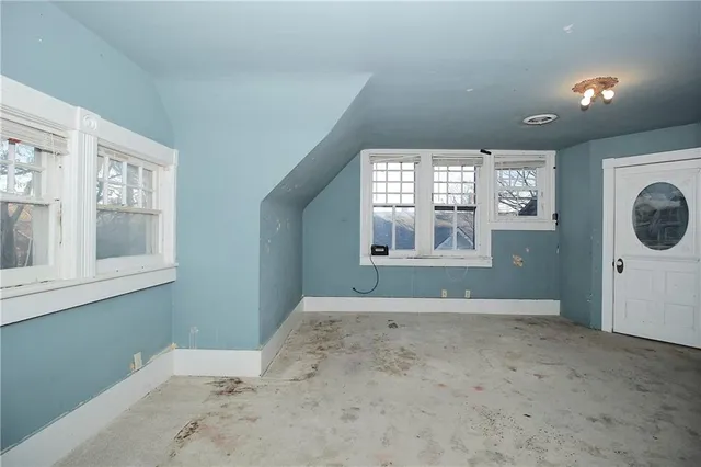 $250,000 | 230 West 4th Avenue, Garnett, KS 66032