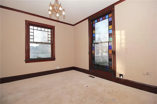 $250,000 | 230 West 4th Avenue, Garnett, KS 66032