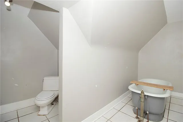 $250,000 | 230 West 4th Avenue, Garnett, KS 66032