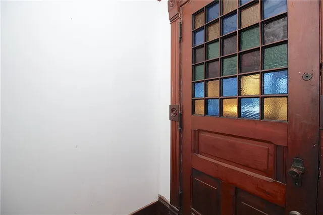 $250,000 | 230 West 4th Avenue, Garnett, KS 66032