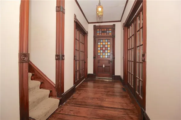 $245,000 | 230 West 4th Avenue, Garnett, KS 66032