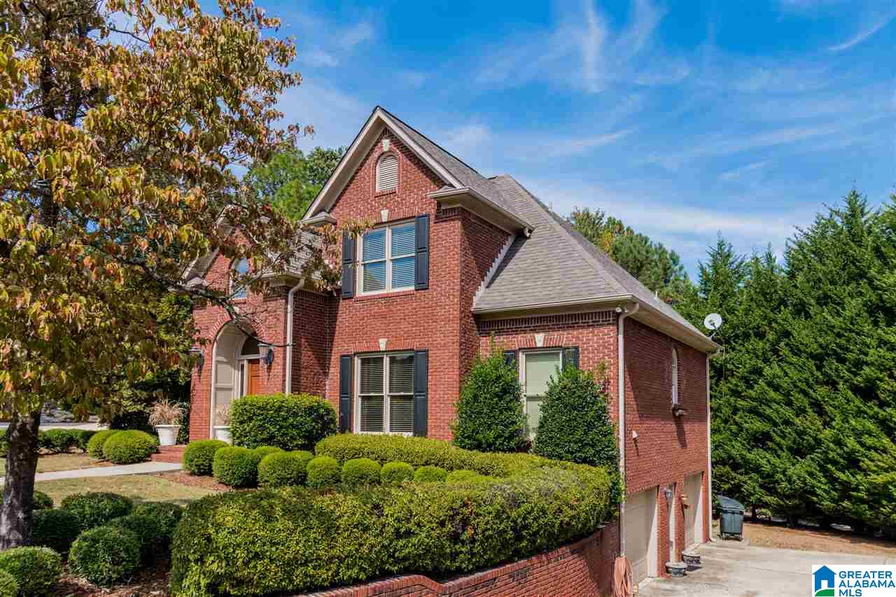 637 Meadow Ridge Drive Birmingham, AL 35242 - Photo 3 of 40