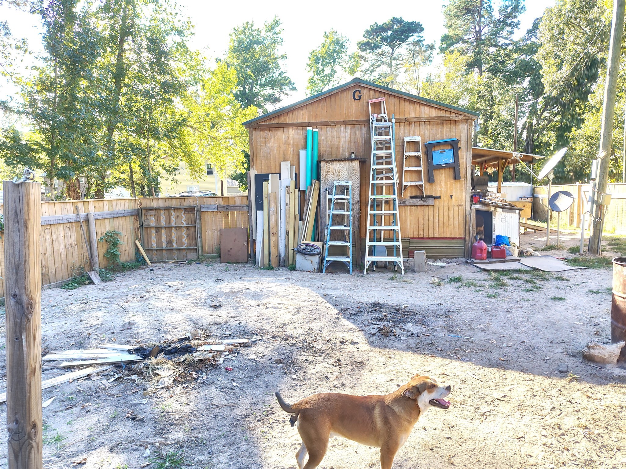 404 Lakeside Loop Trinity, TX 75862 - Photo 7 of 17 a front view of a house with a yard