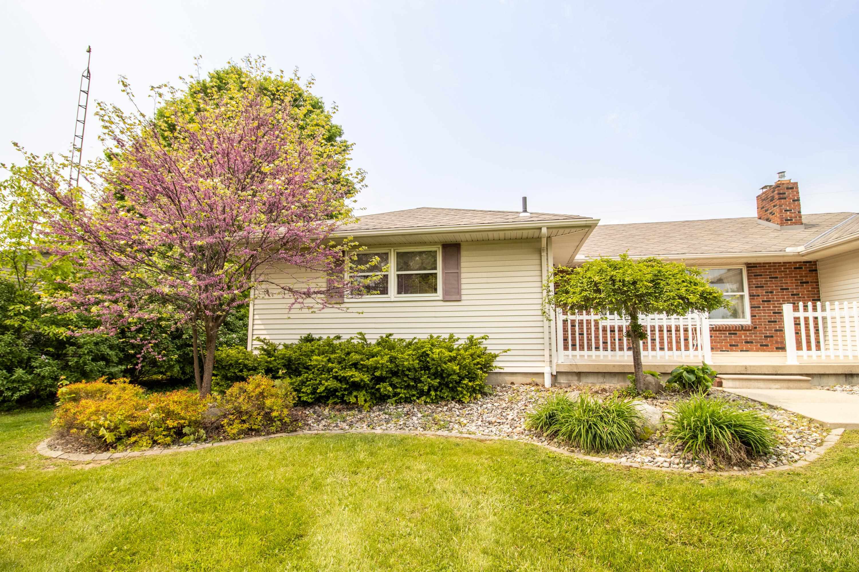 1095 East Wilson Road Clio, MI 48420 - Photo 48 of 52 50109853-47.JPG