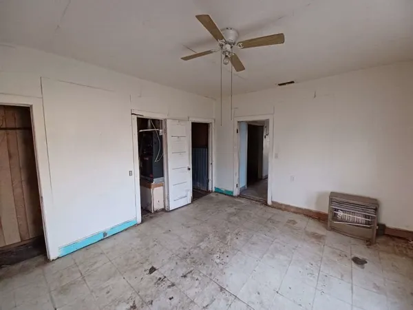 $34,999 | 503 East Reiman Street, Seymour, TX 76380