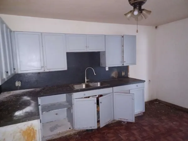 $34,999 | 503 East Reiman Street, Seymour, TX 76380