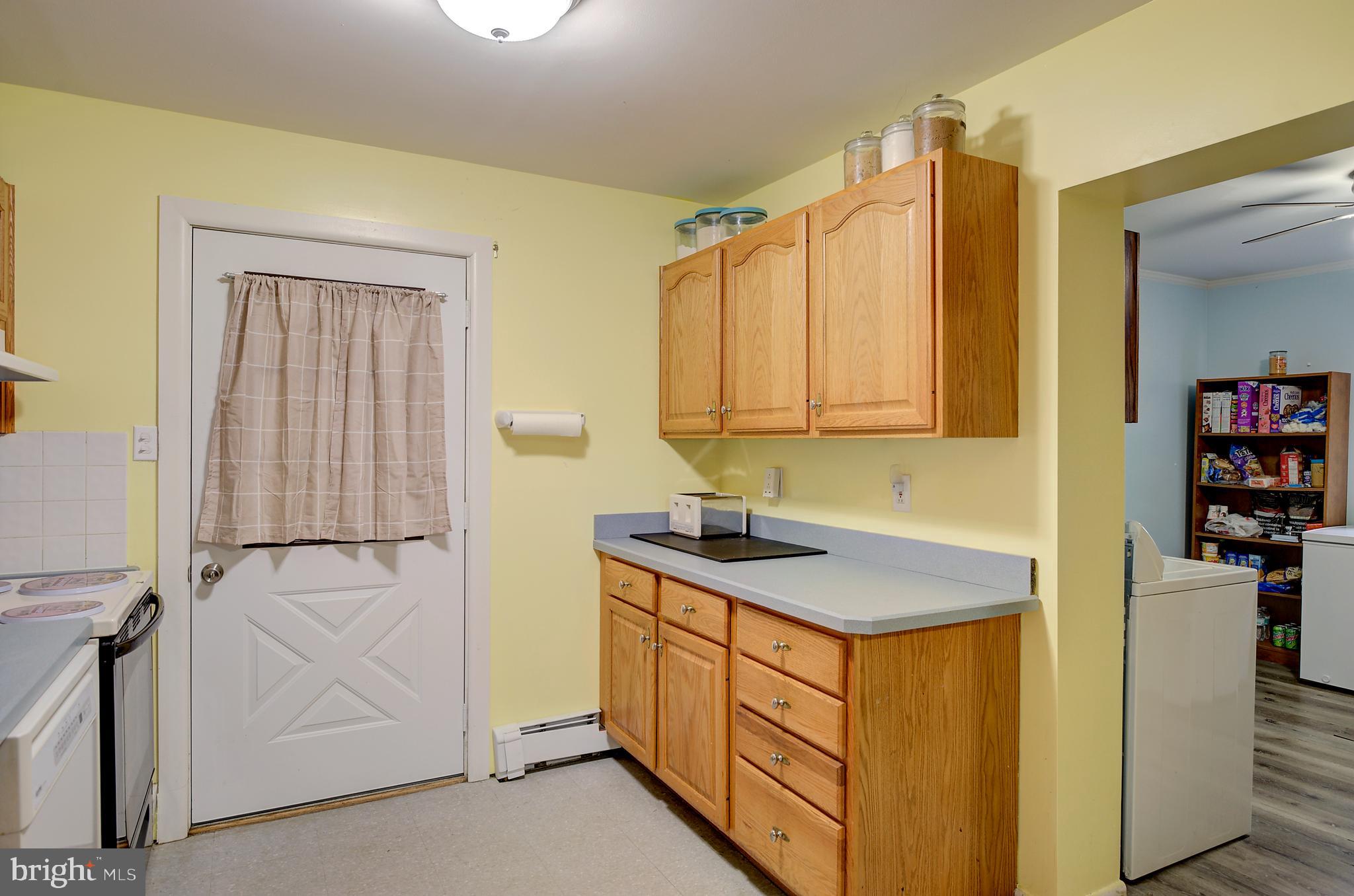 704 Chatham Road Fairless Hills, PA 19030 - Photo 12 of 25 Gallery Image 12