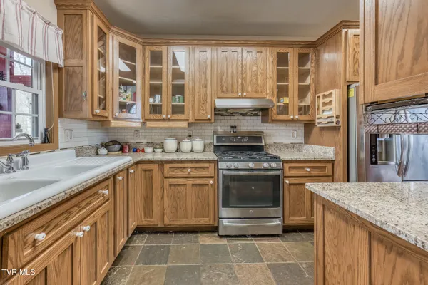 $470,000 | 107 Asher Court, Elizabethton, TN 37643