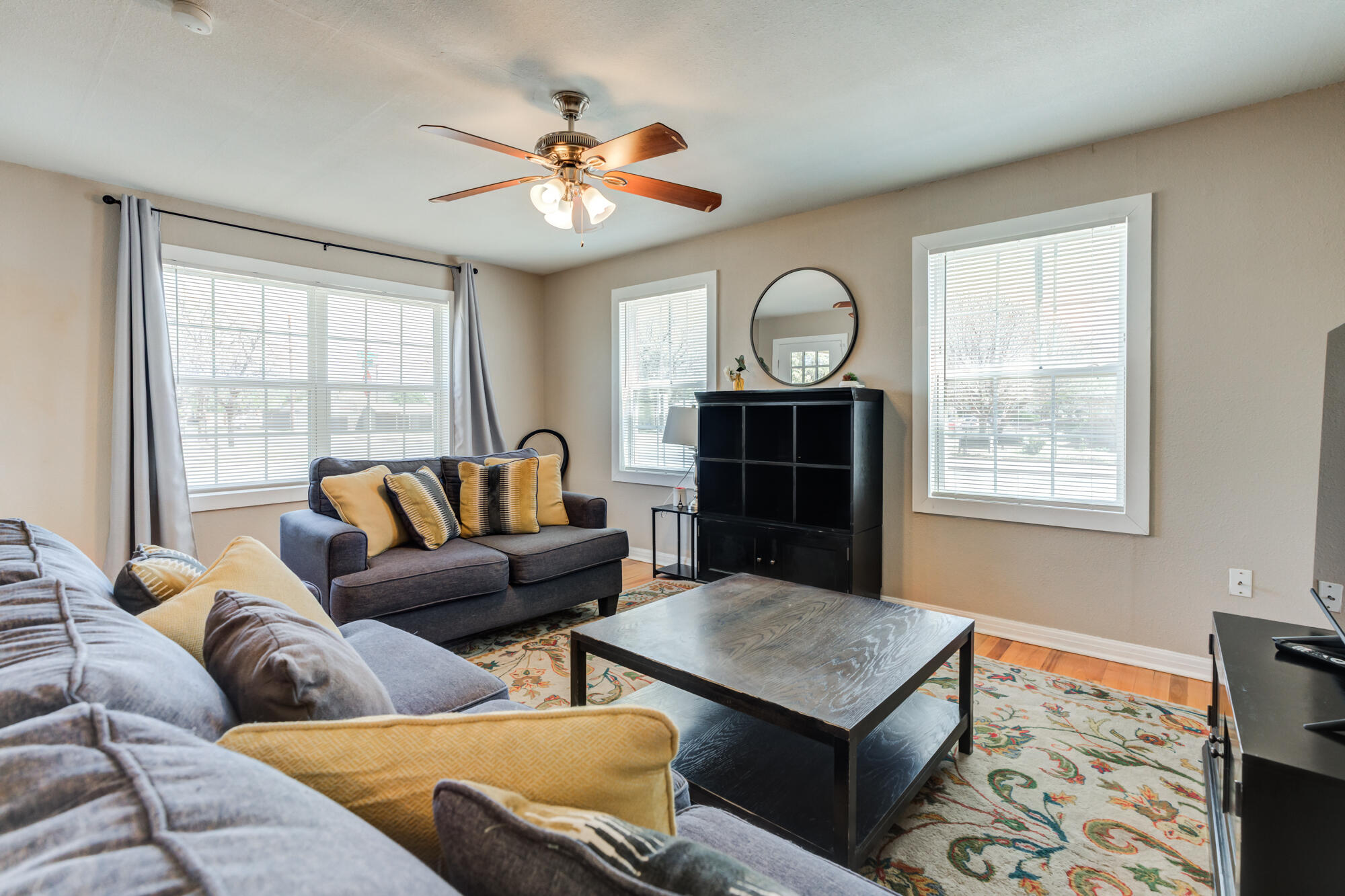2701 33rd Street Lubbock, TX 79410 - Photo 13 of 30 2701-33rd-St_Lubbock_TX_10_Living-Room
