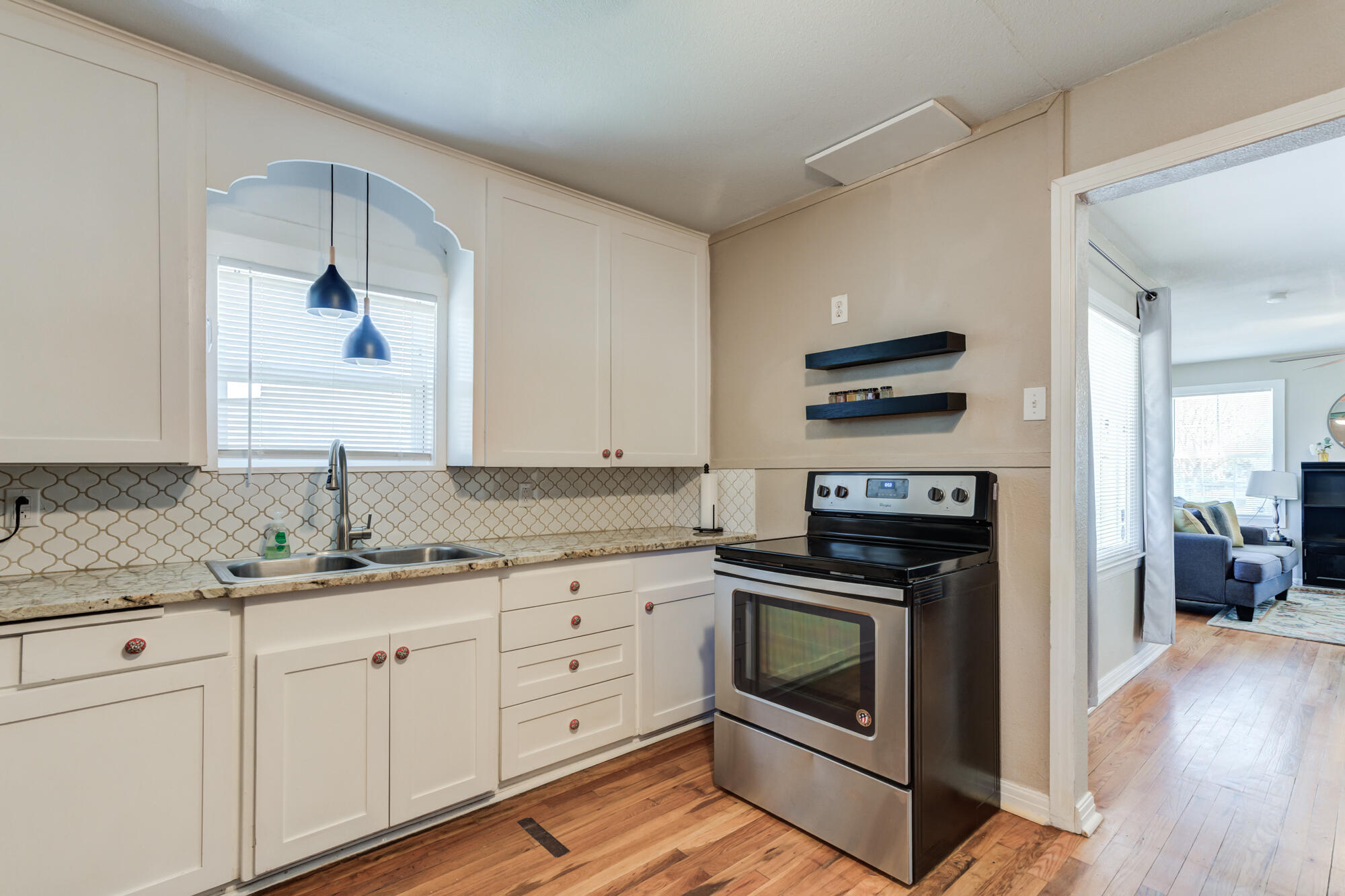 2701 33rd Street Lubbock, TX 79410 - Photo 18 of 30 2701-33rd-St_Lubbock_TX_16_Kitchen