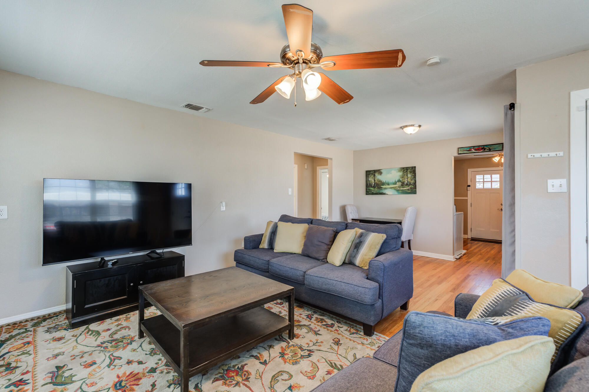 2701 33rd Street Lubbock, TX 79410 - Photo 10 of 30 2701-33rd-St_Lubbock_TX_7_Living-Room