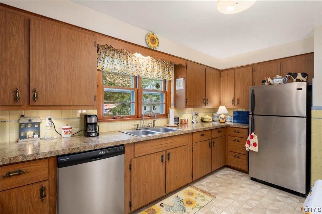 751 North Jay Street Rome, NY 13440 - Photo 22 of 50