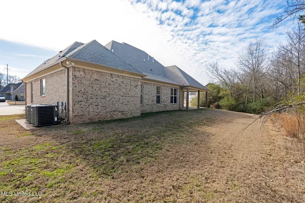$640,000 | 10874 Wiseman Drive, Olive Branch, MS 38654