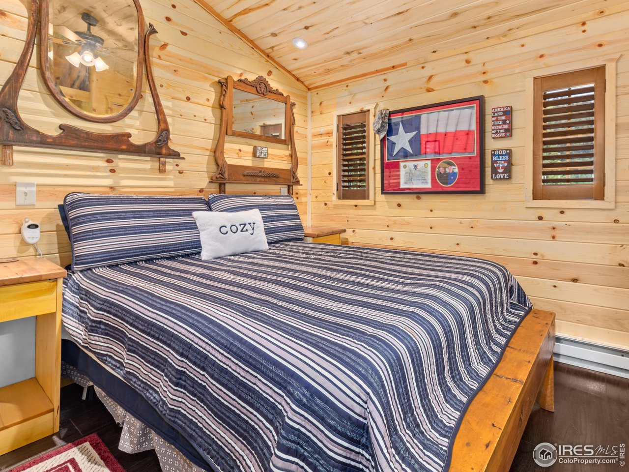 3154 Riverside Drive Lyons, CO 80540 - Photo 17 of 32 3rd bedroom