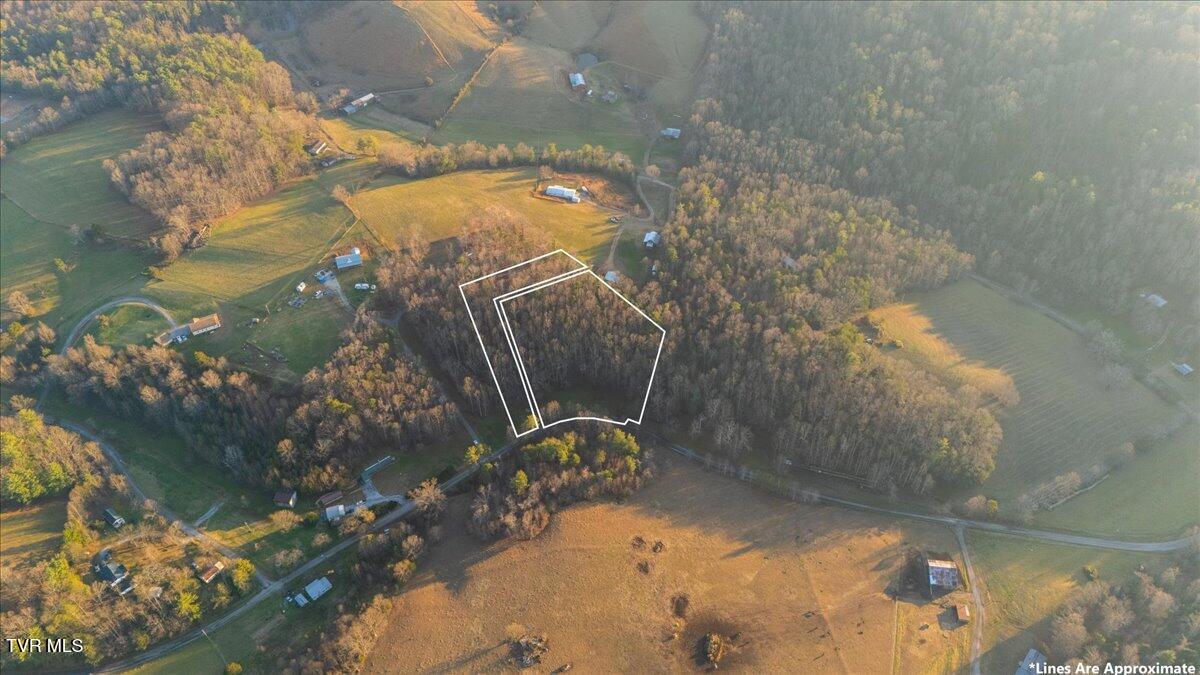 875 Frank Roberts Road, Unit 4 & 5 Afton, TN 37616 - Photo 18 of 36 17-DJI_20251213164750_0903_D2