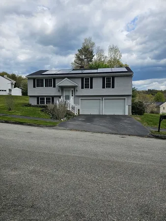 $589,900 | 14 Pinewood Lane, Worcester, MA 01609