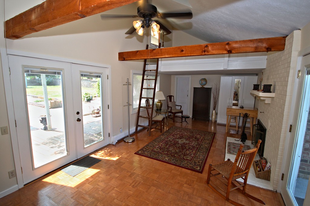 146 Manomet Point Road Plymouth, MA 02360 - Photo 8 of 22 Gallery Image 8