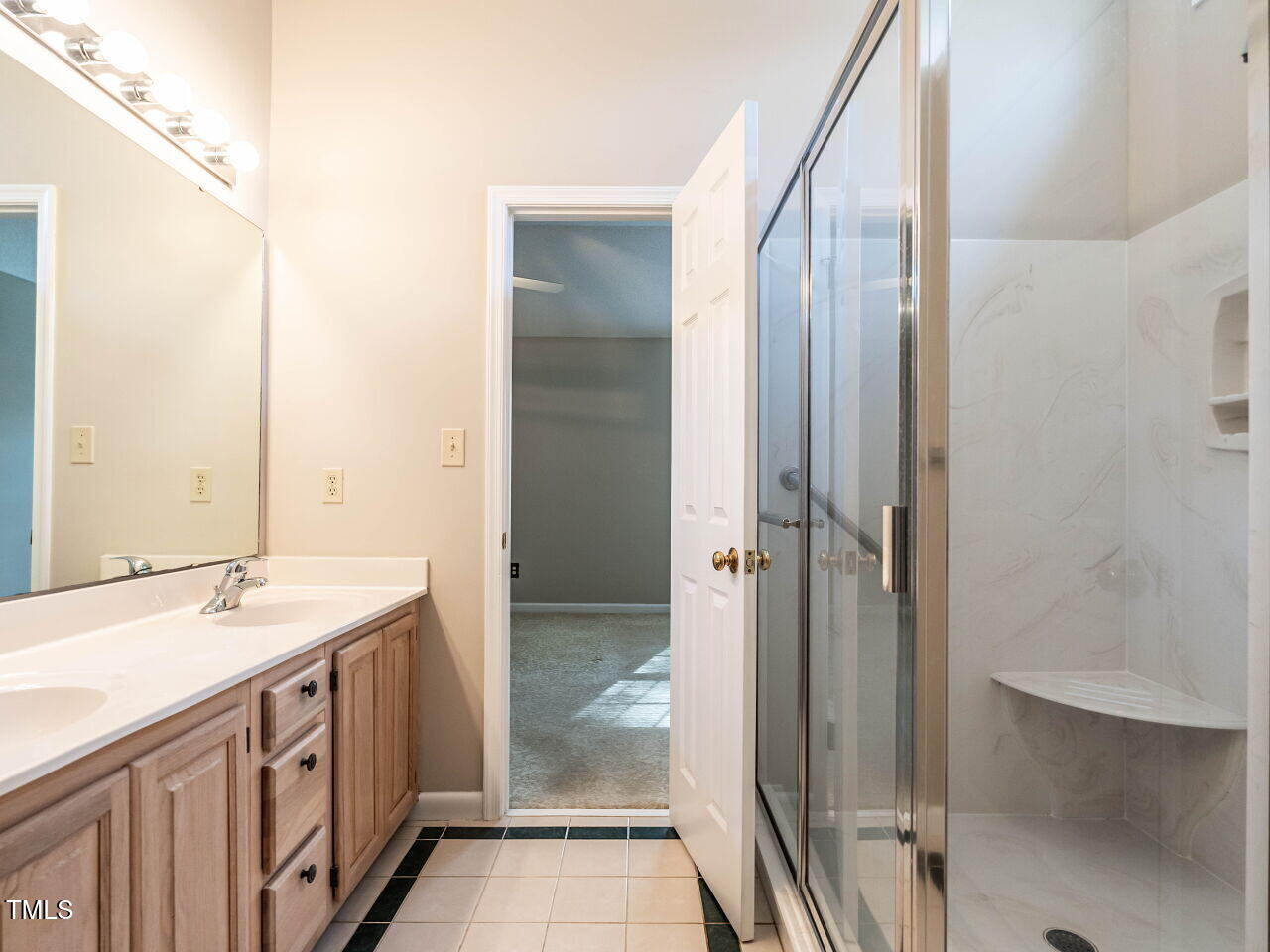 916 Belhaven Road Cary, NC 27513 - Photo 23 of 44 024-1280x960-primary-bath
