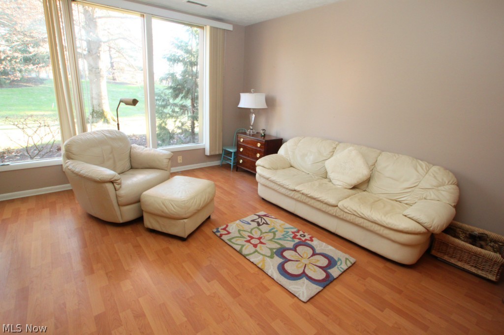 975 Canyon View Road Northfield, OH 44067 - Photo 4 of 14