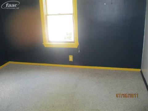 5092 East Stanley Road Flint, MI 48506 - Photo 8 of 9 20166266-7.JPG