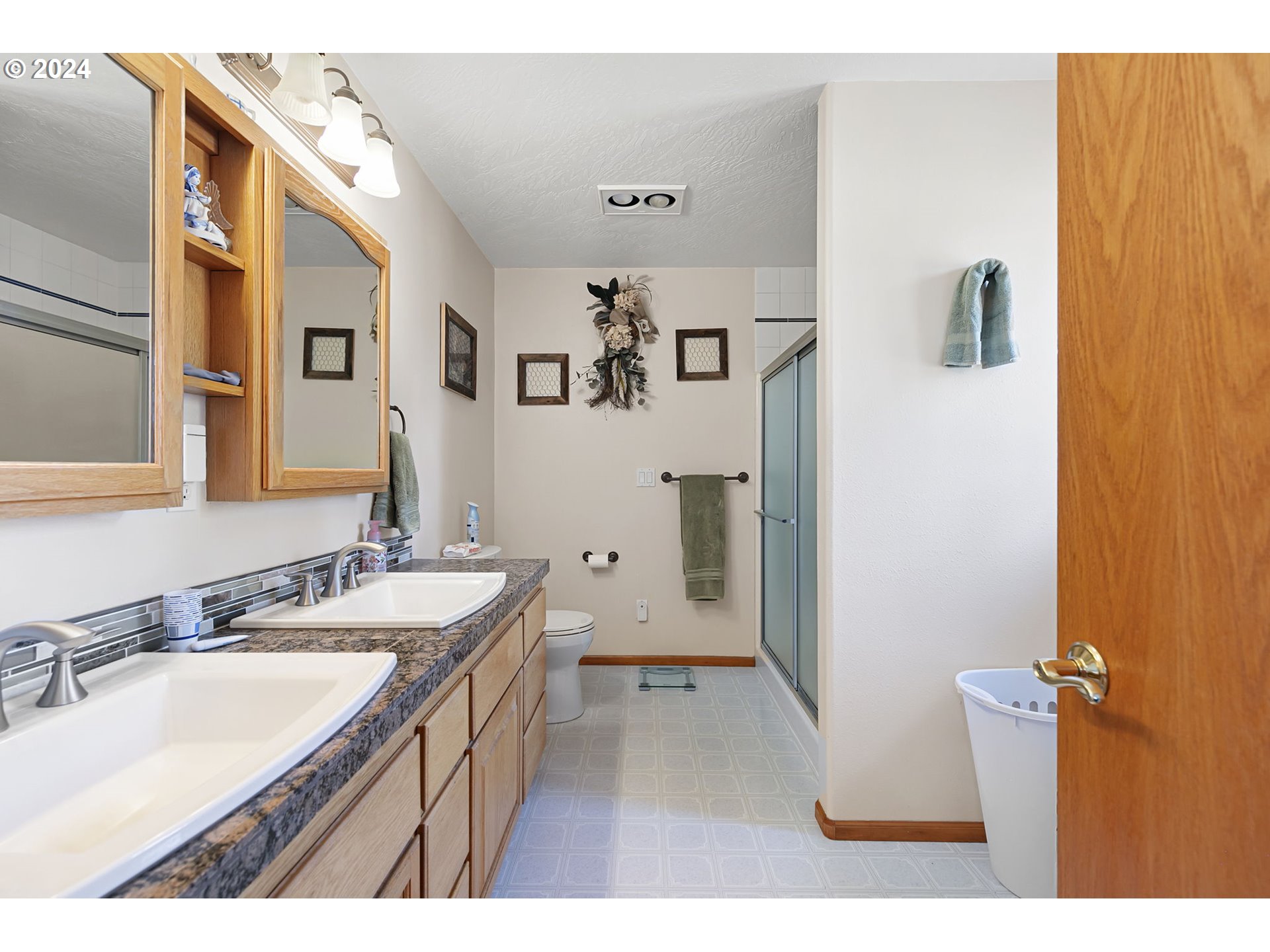 25428 Perkins Road Veneta, OR 97487 - Photo 19 of 42 Gallery Image 19