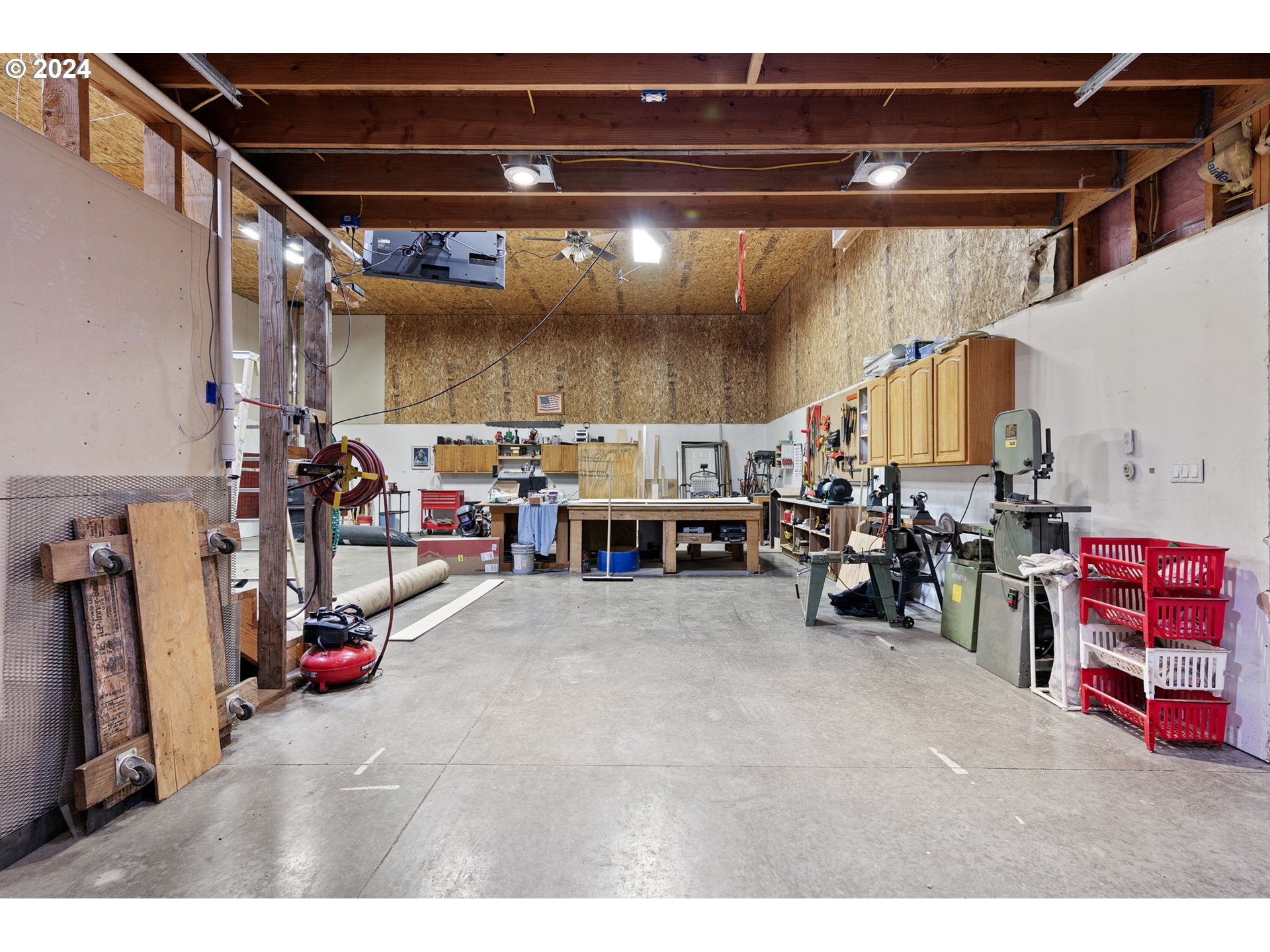 25428 Perkins Road Veneta, OR 97487 - Photo 25 of 42 Gallery Image 25