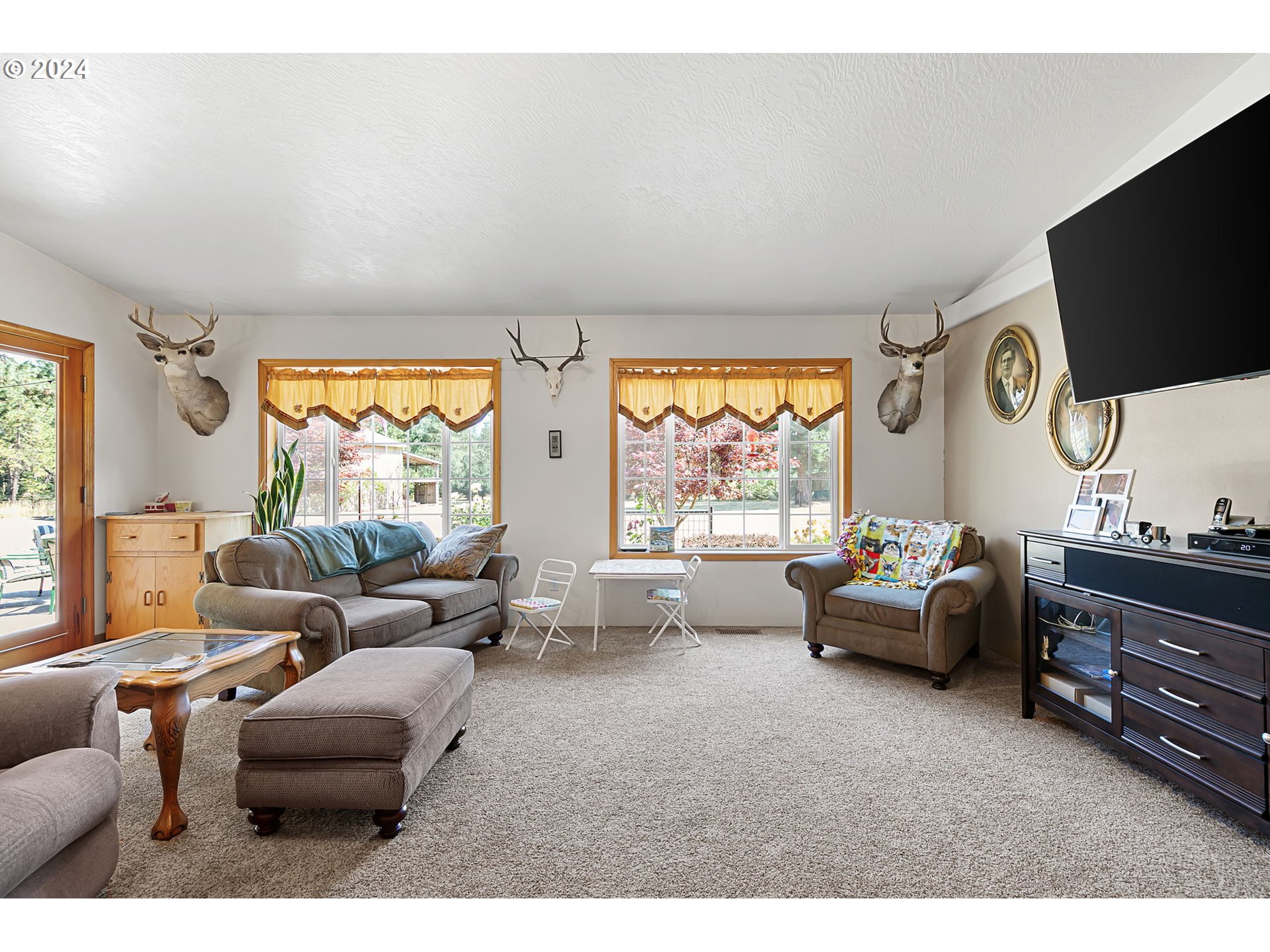 25428 Perkins Road Veneta, OR 97487 - Photo 7 of 42 Gallery Image 7
