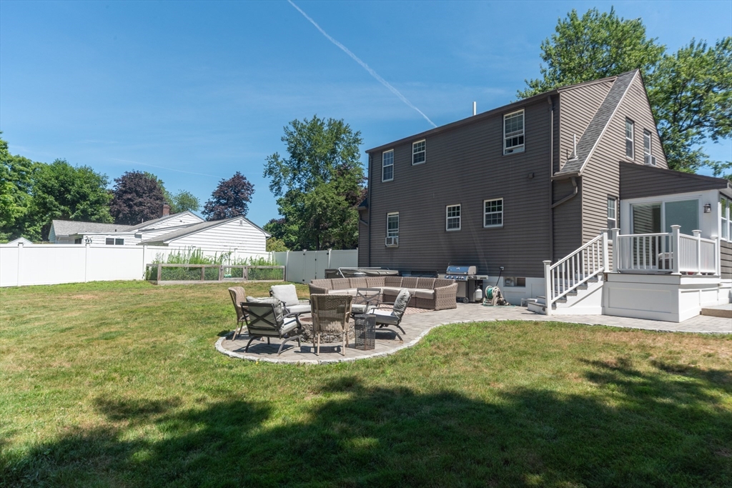 14 Cook Street Hopedale, MA 01747 - Photo 8 of 42