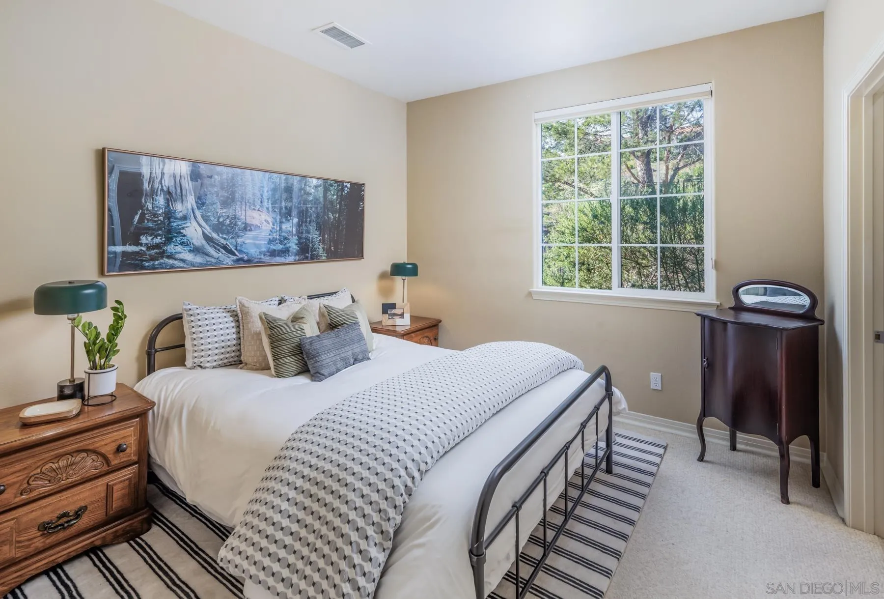 17095 Butterfield Trail Poway, CA 92064 - Photo 16 of 32 Bedroom